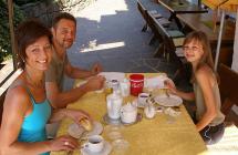 I nostri ospiti durante la prima colazione sulla terrazza